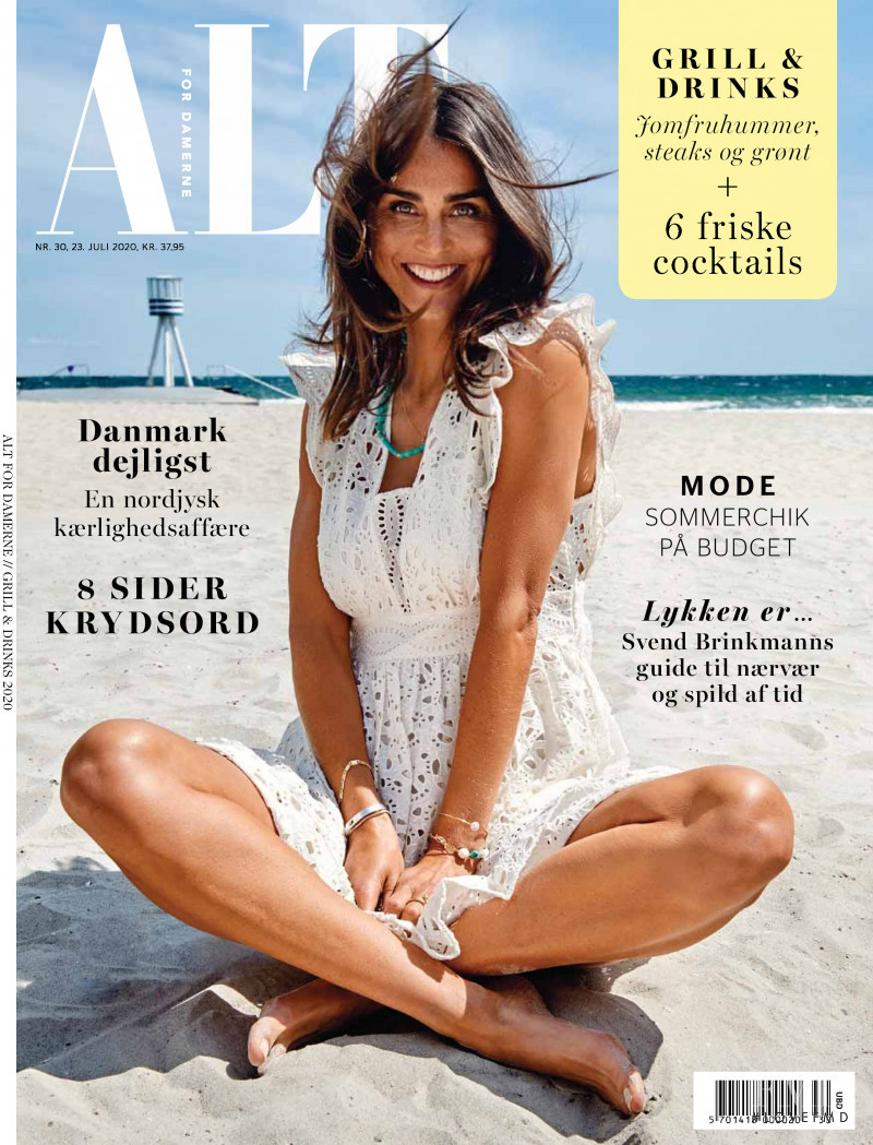 Elizabeth Zuschlag featured on the ALT for damerne cover from July 2020