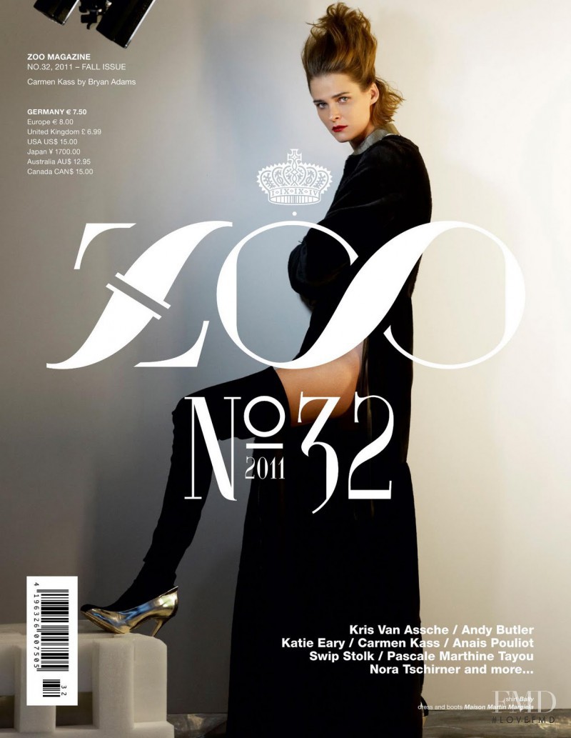 Carmen Kass featured on the Zoo cover from September 2011