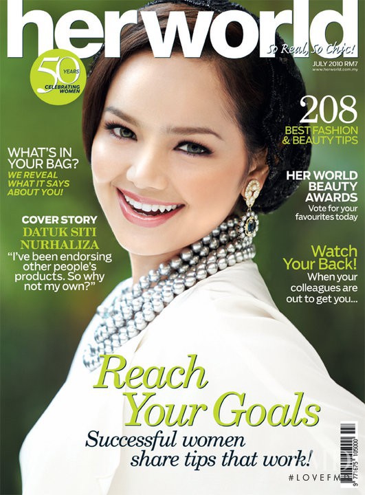 Datuk Siti Nurhaliza featured on the Her World Malaysia cover from July 2010