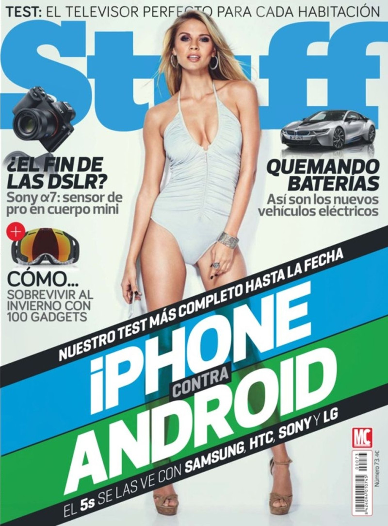 Simona Starkute featured on the Stuff Spain cover from December 2013