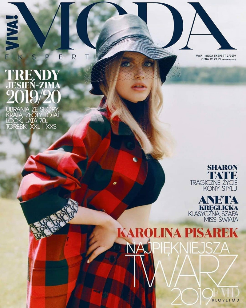 Karolina Pisarek featured on the Viva! Moda cover from September 2019