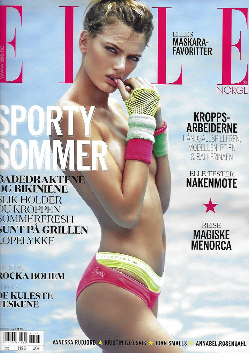Bregje Heinen featured on the Elle Norway cover from July 2016