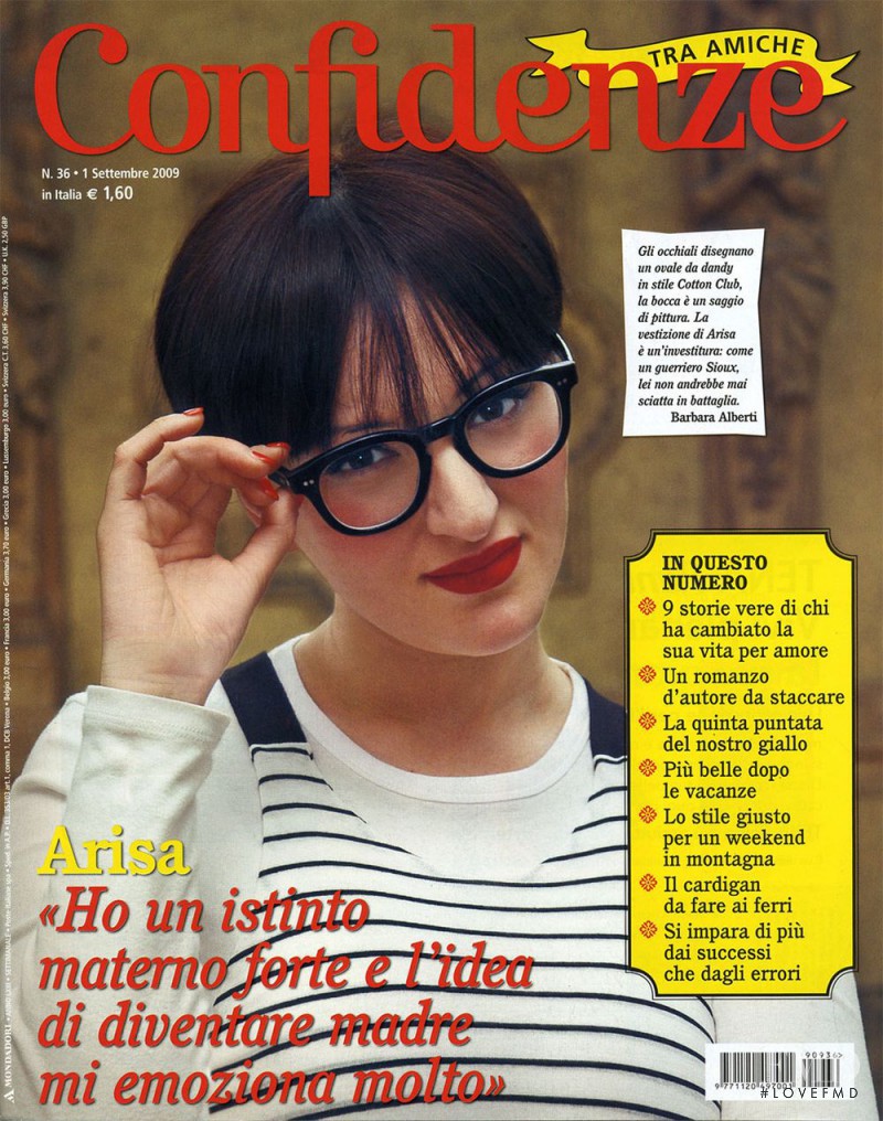  featured on the Confidenze tra amiche cover from September 2009