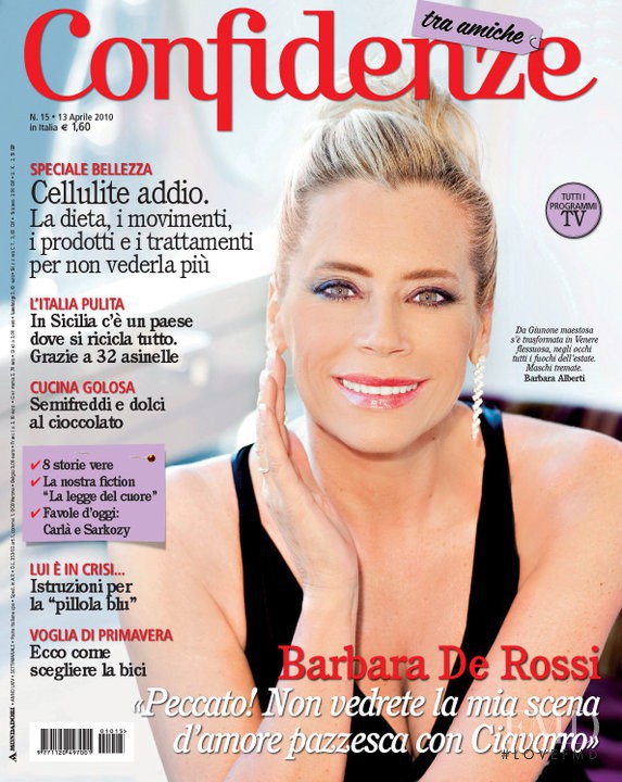Barbara De Rossi featured on the Confidenze tra amiche cover from April 2010