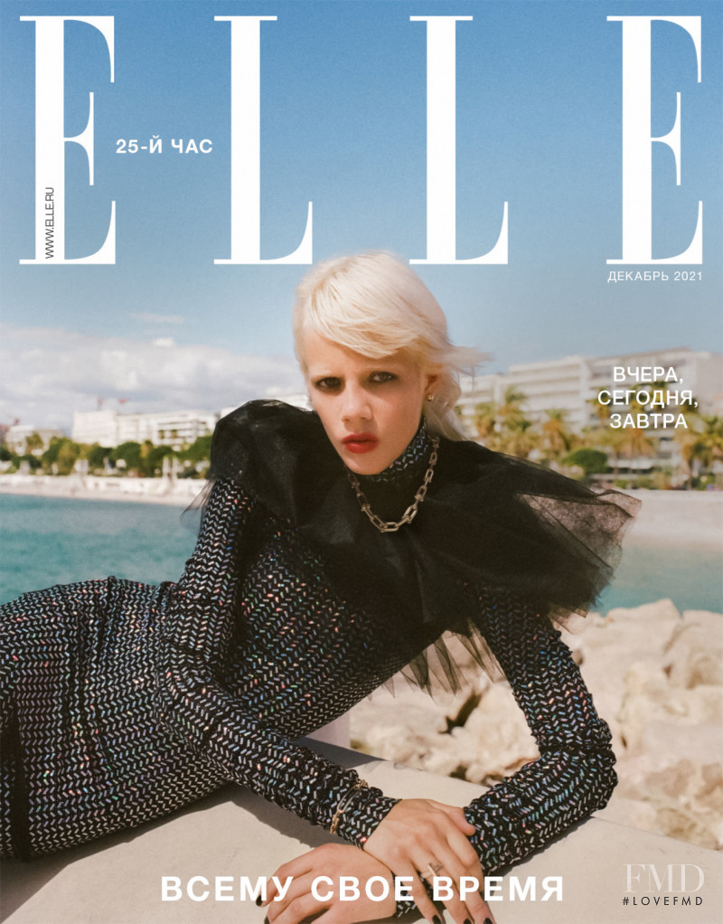 Marjan Jonkman featured on the Elle Russia cover from December 2021