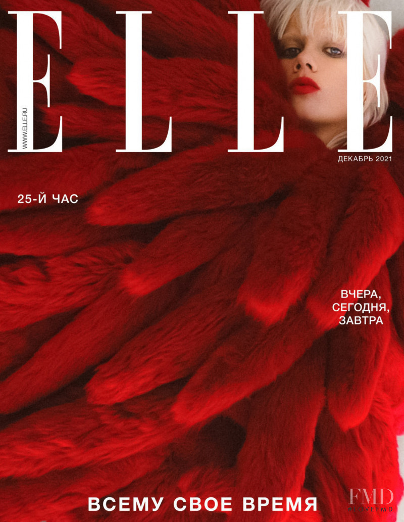 Marjan Jonkman featured on the Elle Russia cover from December 2021