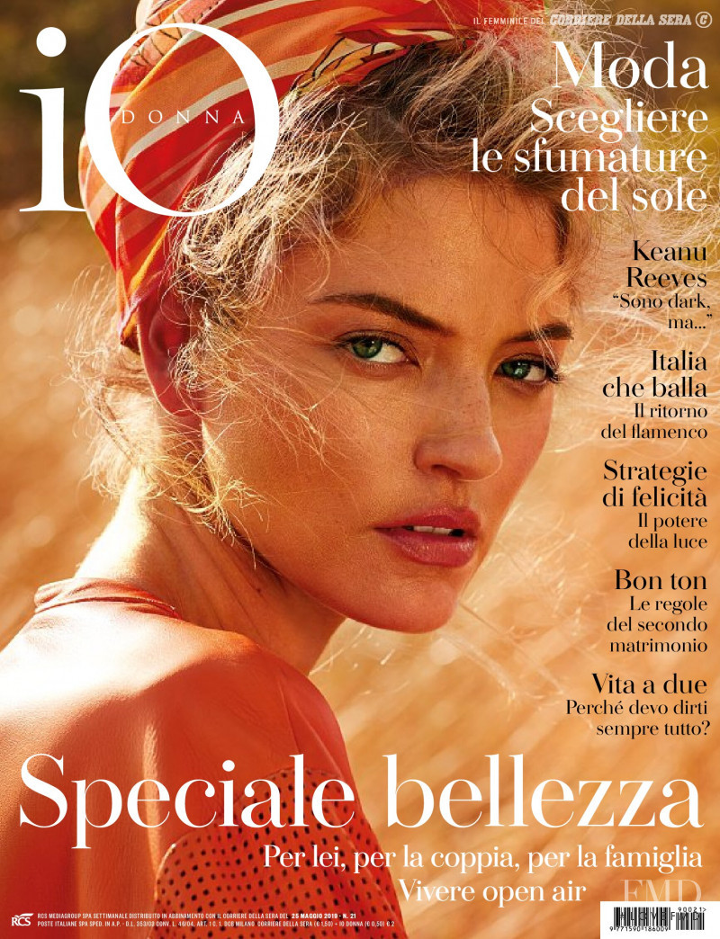 Martha Hunt featured on the Io Donna cover from May 2019