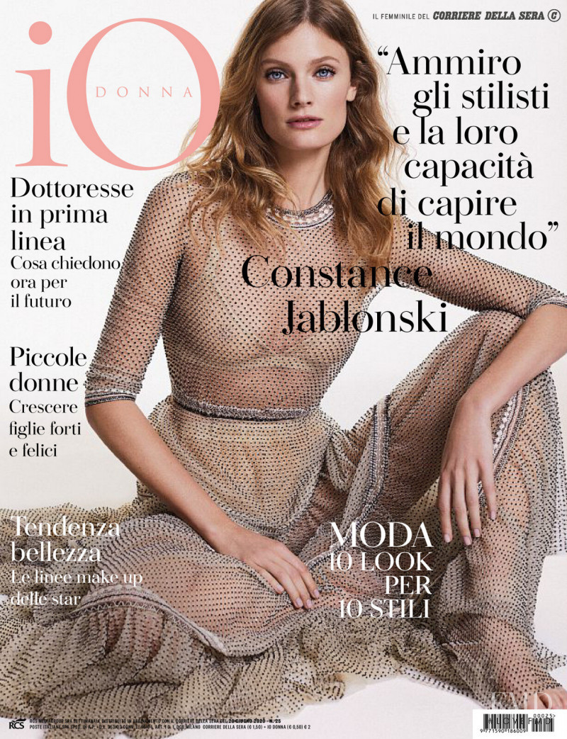Constance Jablonski featured on the Io Donna cover from June 2020