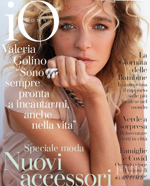  featured on the Io Donna cover from October 2020