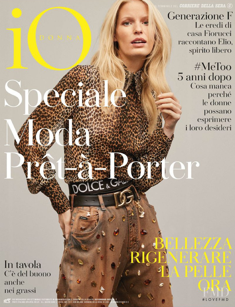 Caroline Winberg featured on the Io Donna cover from February 2022