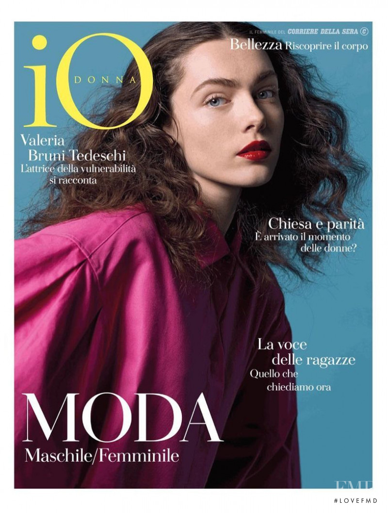  featured on the Io Donna cover from March 2022