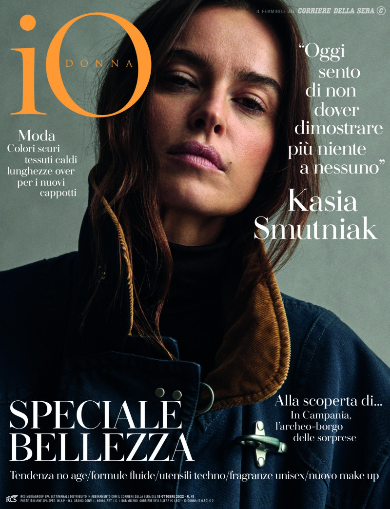 Kasia Smutniak featured on the Io Donna cover from October 2022