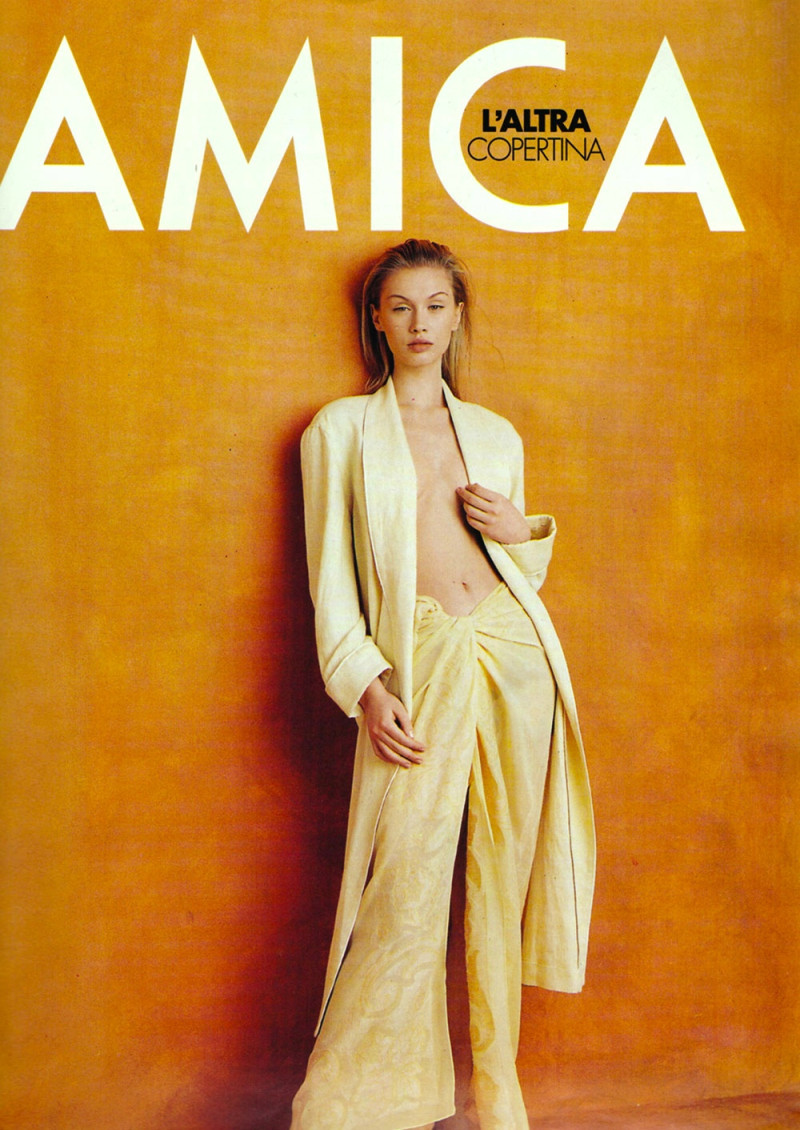 Malwina Zielinska featured on the AMICA Italy cover from April 1996