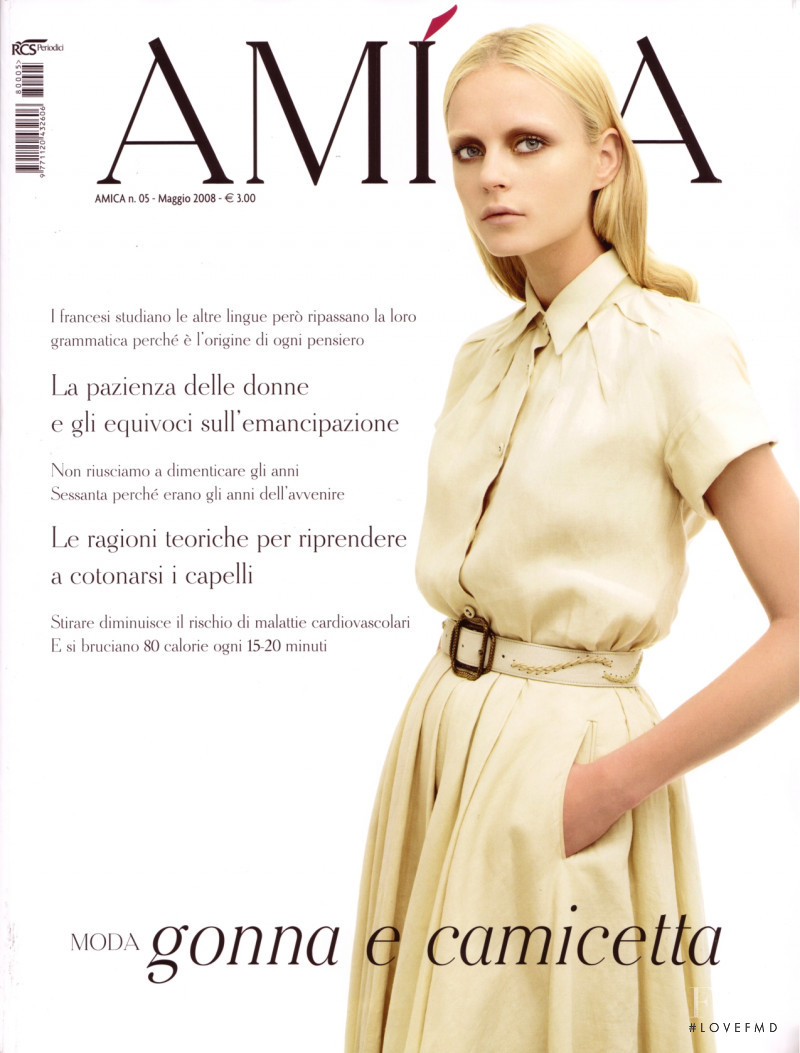Nastya Kunskaya featured on the AMICA Italy cover from May 2008