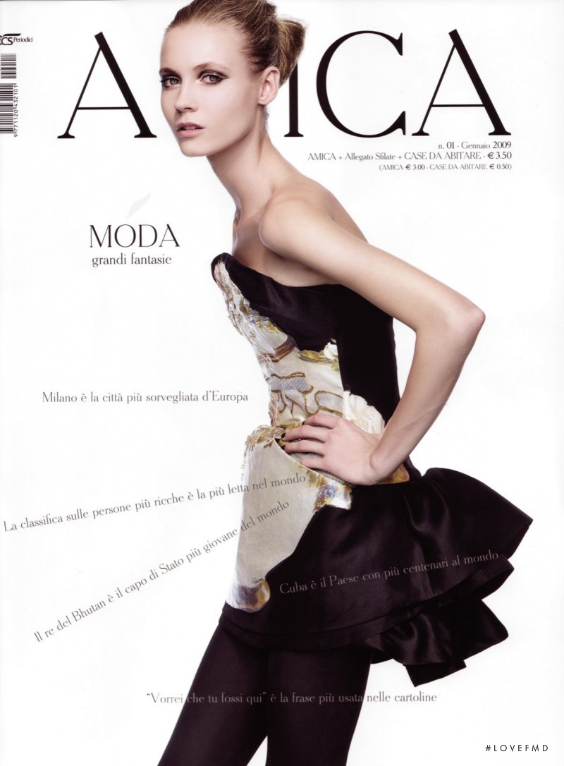 Charlotte di Calypso featured on the AMICA Italy cover from January 2009