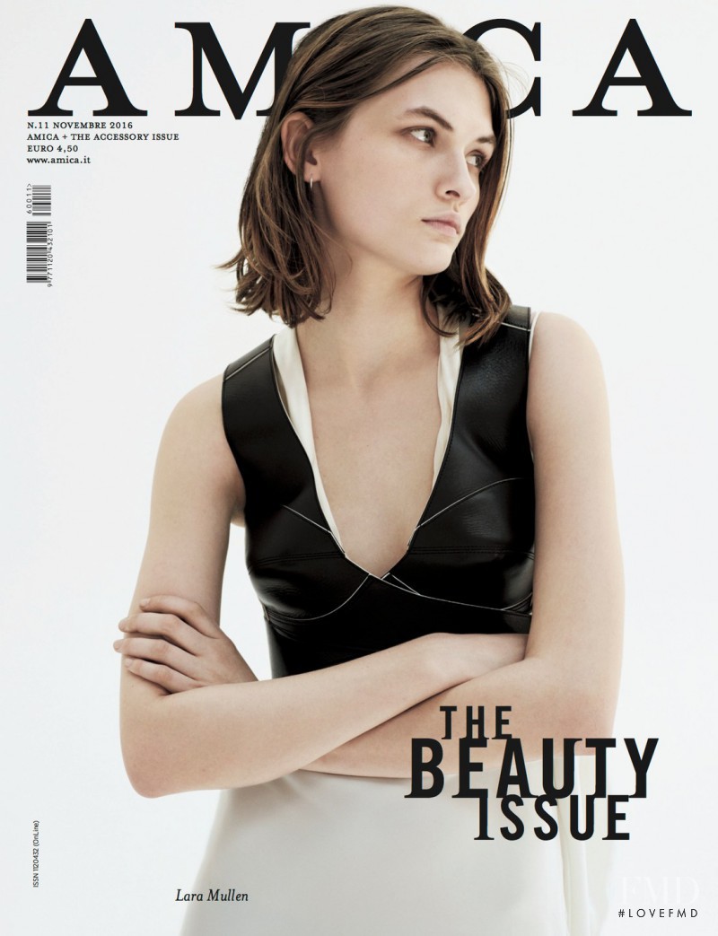 Lara Mullen featured on the AMICA Italy cover from November 2016