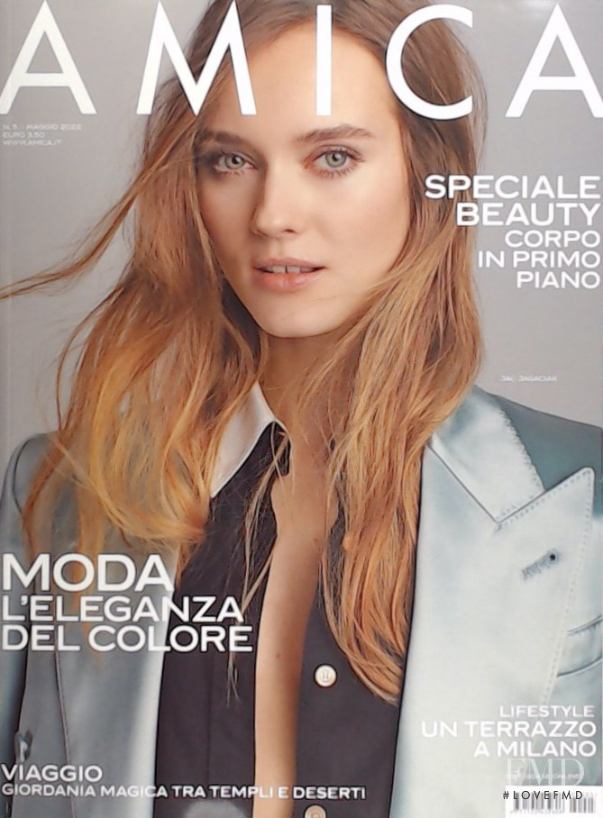  featured on the AMICA Italy cover from May 2022
