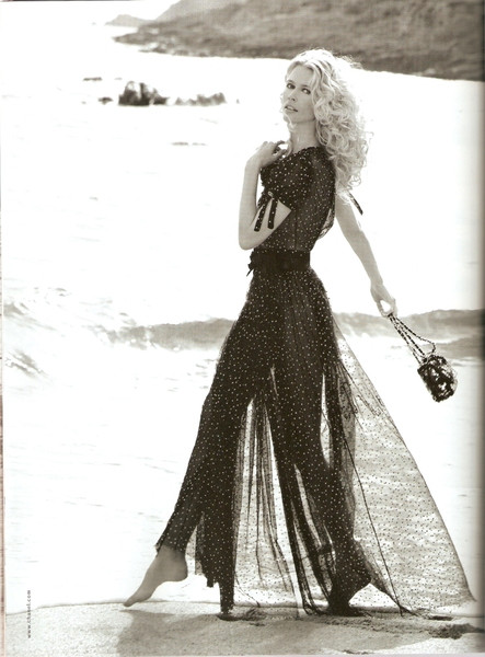 Photo of model Claudia Schiffer - ID 127302