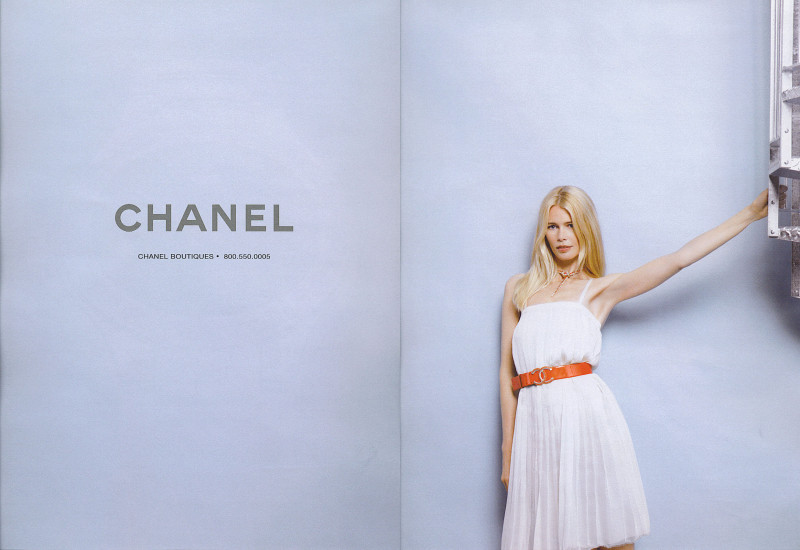 Photo of model Claudia Schiffer - ID 131725