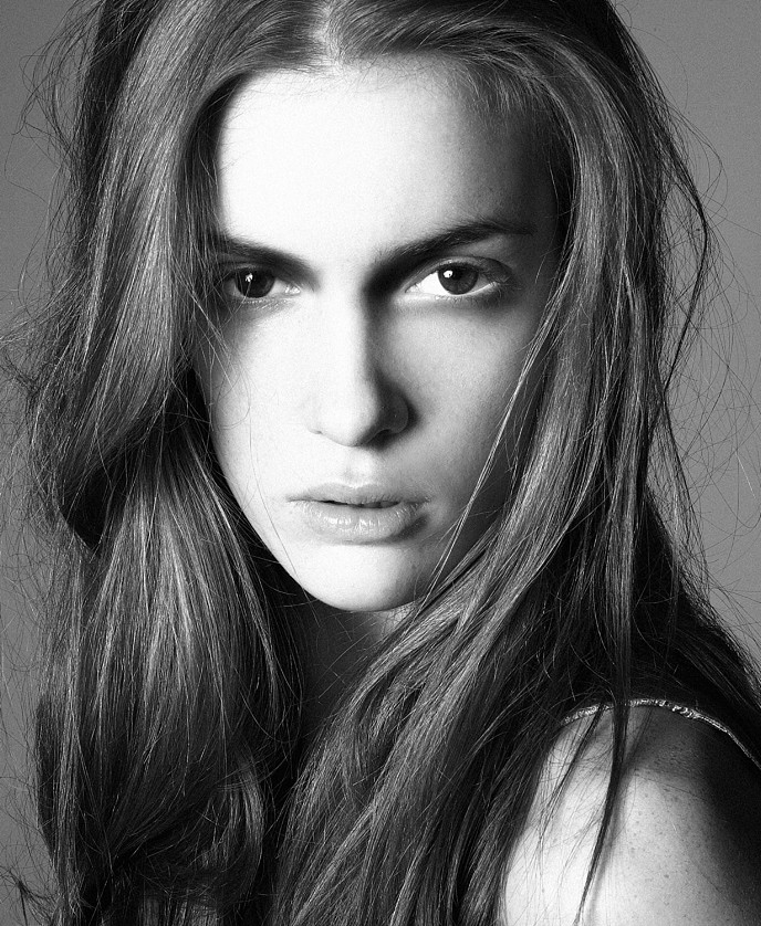 Photo of model Elise Hélène Gatschene - ID 326145