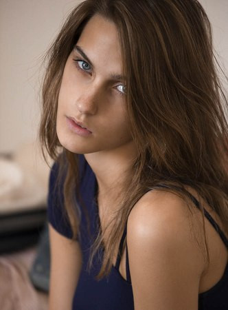 Photo of model Jeanne Bouchard - ID 200304