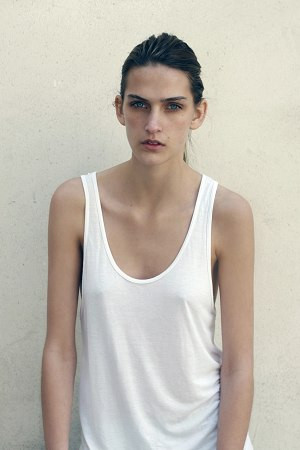 Photo of model Jeanne Bouchard - ID 200315