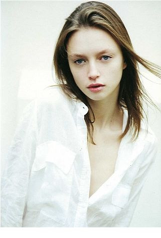 Photo of model Aysche Tiefenbrunner - ID 313943