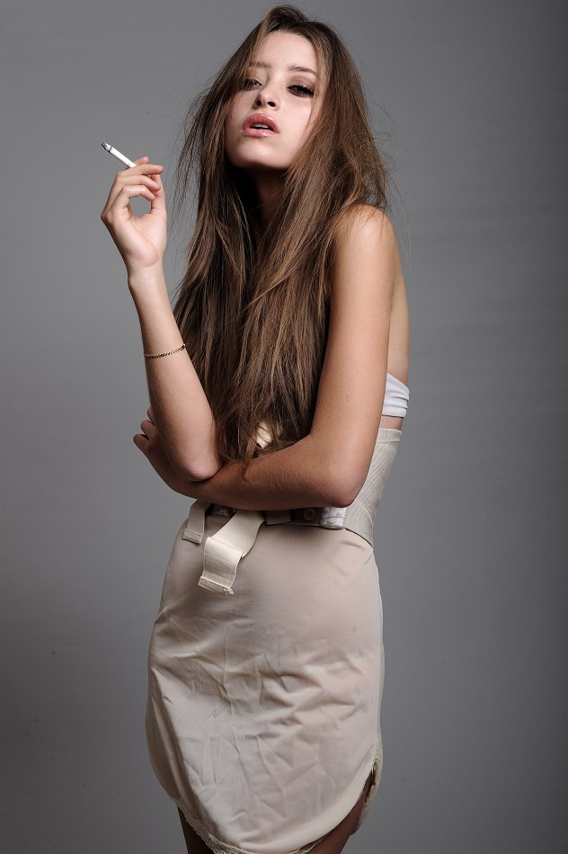 Photo of model Ana Girault - ID 363838