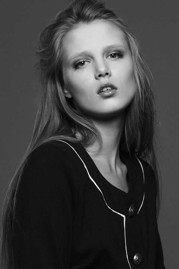 Photo of model Yulia Mizhuy - ID 383982
