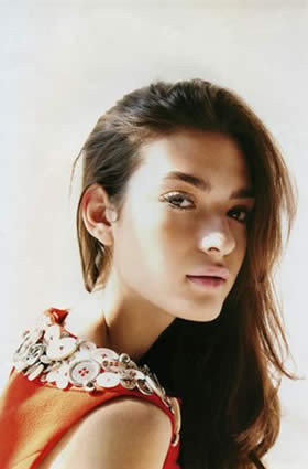 Photo of model Ana Leticia Frediani - ID 211732