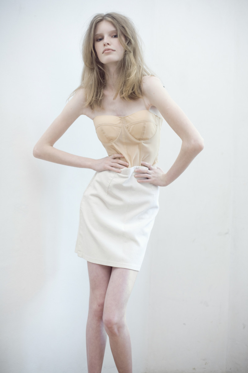Photo of model Alexandra Ulesan - ID 223176
