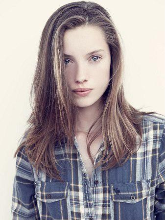 Photo of model Chloe Graham - ID 234247