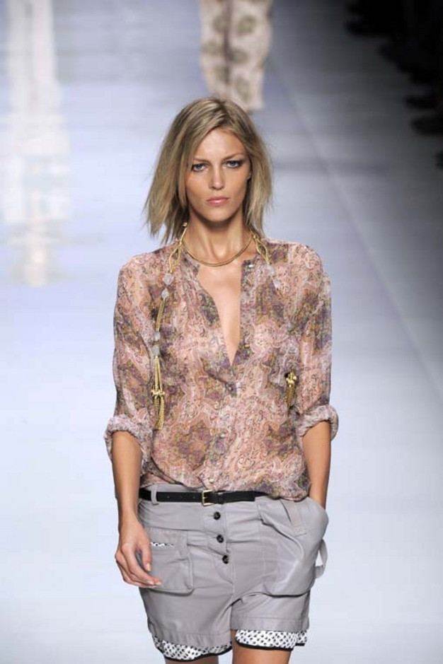 Photo of model Anja Rubik - ID 259532