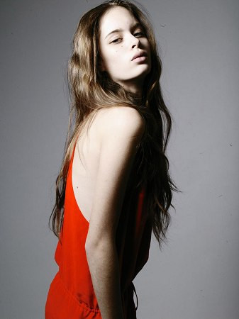 Photo of model Carolina Ballesteros - ID 240017