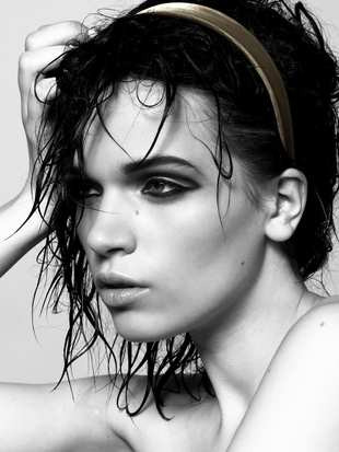 Photo of model Anna Brewster - ID 239145