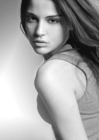Photo of model Mia Franic - ID 239469
