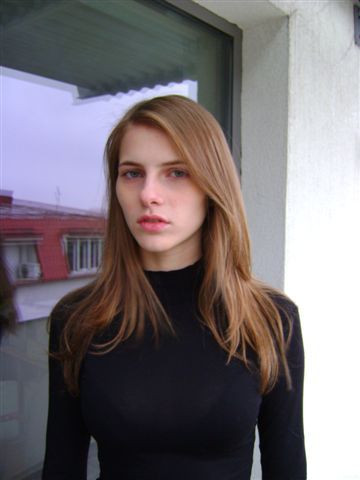 Photo of model Oana Timerman - ID 251285
