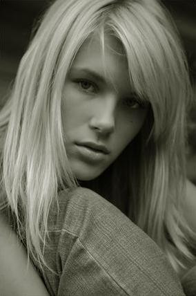 Photo of model Karin Laus - ID 252564