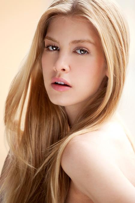 Photo of model Katiuscia Torres - ID 419217