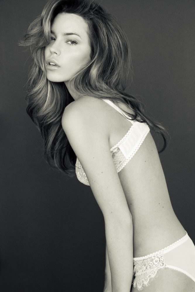 Photo of model Brittany Binger - ID 383828