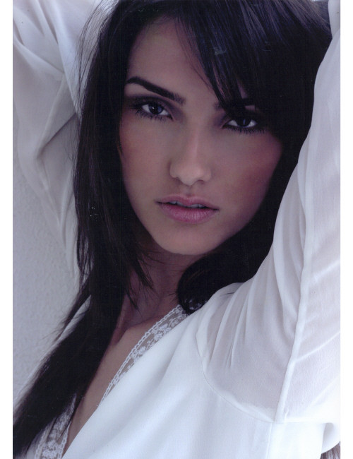 Photo of model Katia Tavares - ID 255360