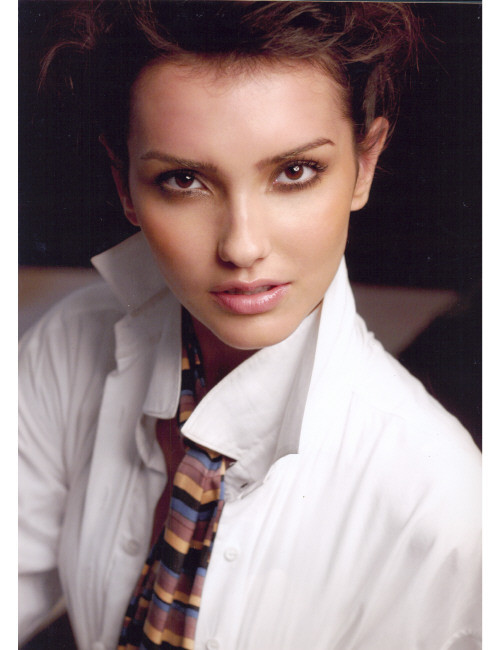 Photo of model Katia Tavares - ID 255364