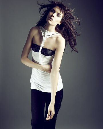 Photo of model Laura Gleason - ID 324929