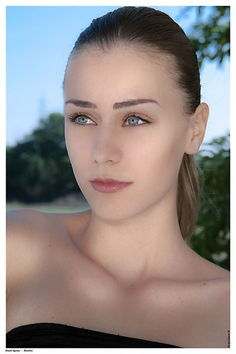 Photo of model Iulia Teutan - ID 292021