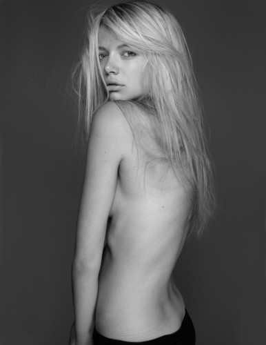 Photo of model Chloe Watson - ID 329135