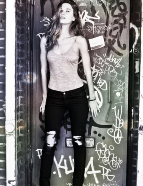 Photo of model Alessandra Kirn - ID 382735