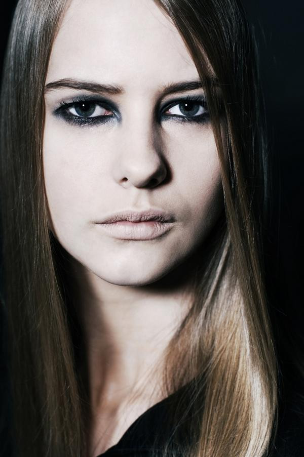 Photo of model Aline Vanderlinde - ID 335950