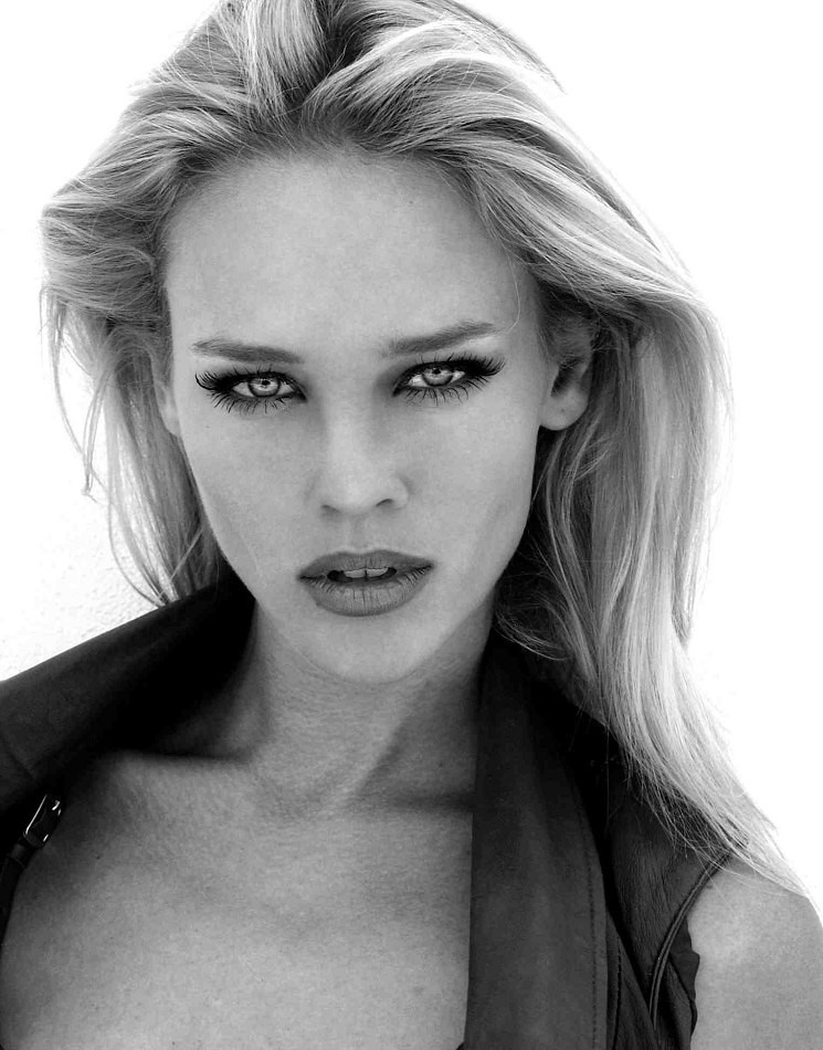 Photo of model Liza Berggren - ID 336557