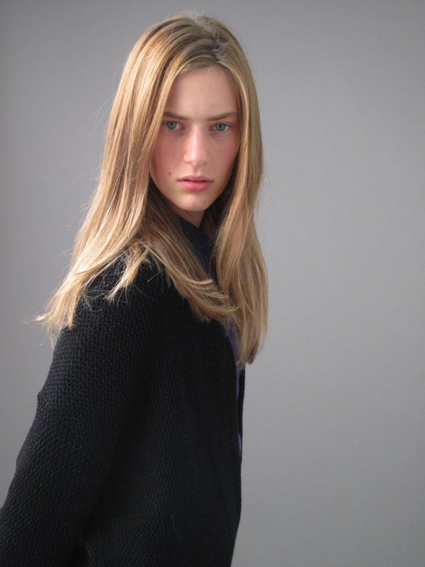 Photo of model Carla Gebhart - ID 283917