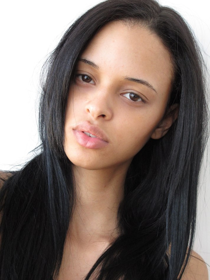 Photo of model Alisse Crucen - ID 373725